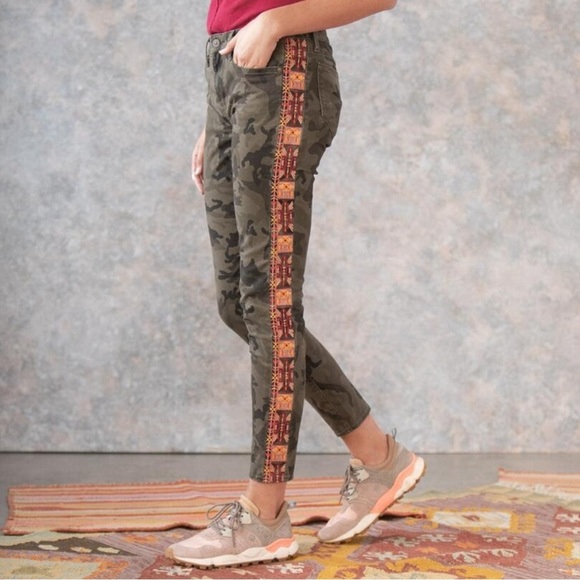 DRIFTWOOD x Sundance‎ camo embroidered Jackie pants boho 29 - Picture 1 of 11